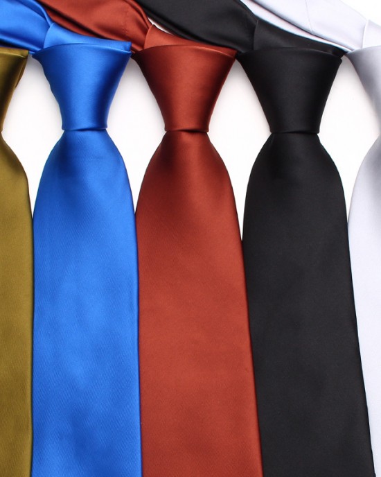 Solid color ties in stock. New business casual men's ties and suit accessories, 8cm hand-tied solid color tie manufacturer.