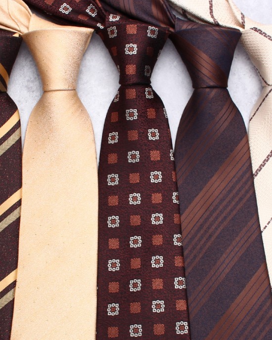 Lei'er brown ties, men's fashionable business polyester hand-tied ties, manufacturer wholesale, in a variety of colors Lei'er brown ties, men's fashionable business polyester hand-tied ties, manufacturer wholesale, in a variety of colors