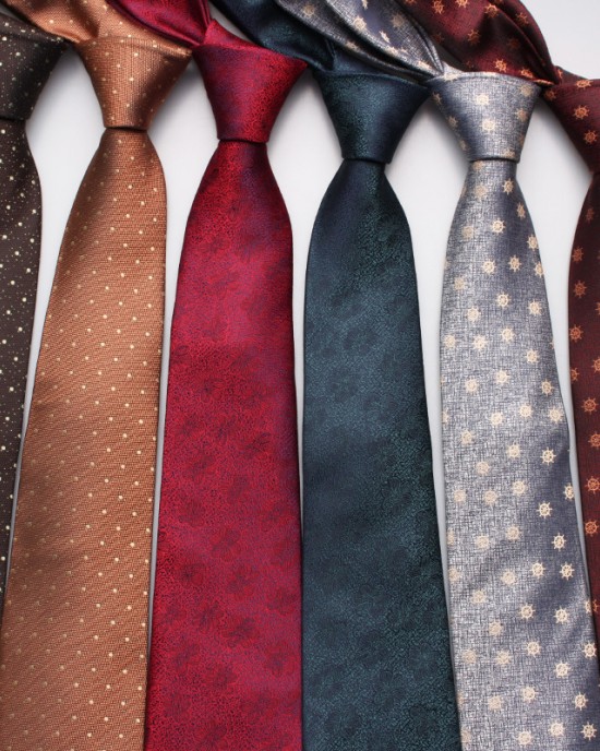 Leier new British-style men's floral heart-shaped tie, polyester hand-knit business tie, ready for wholesale.