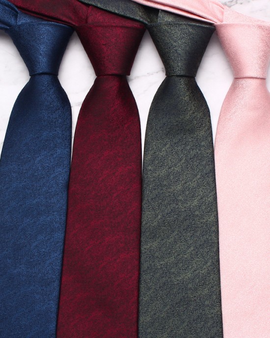 New solid-colored ties, men's business and fashionable polyester hand-tied ties, manufacturers in stock and wholesale, multiple colors available New solid-colored ties, men's business and fashionable polyester hand-tied ties, manufacturers in stock and wholesale, multiple colors available