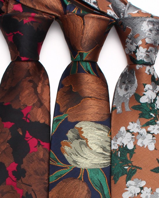 Lei'er ties, Korean-style, for men and women. Wedding ties with small, personalized patterns, 7cm narrow floral ties, available from manufacturers. Lei'er ties, Korean-style, for men and women. Wedding ties with small, personalized patterns, 7cm narrow floral ties, available from manufacturers.