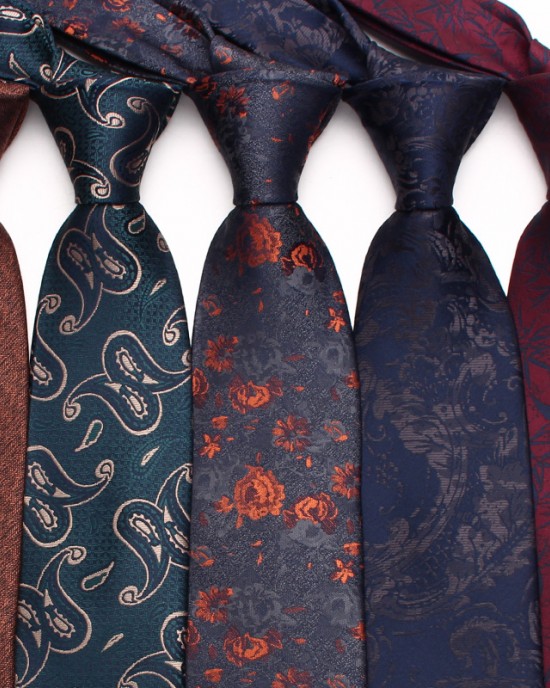 Leier men's green 8cm formal polyester tie for men. Men's casual wedding ties in stock Leier men's green 8cm formal polyester tie for men. Men's casual wedding ties in stock