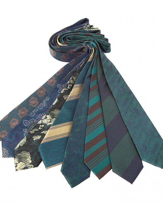 Green series diagonal striped ties, men's business fashion, small floral pattern, 8cm polyester tie, ready-to-stock wholesale. Green series diagonal striped ties, men's business fashion, small floral pattern, 8cm polyester tie, ready-to-stock wholesale.