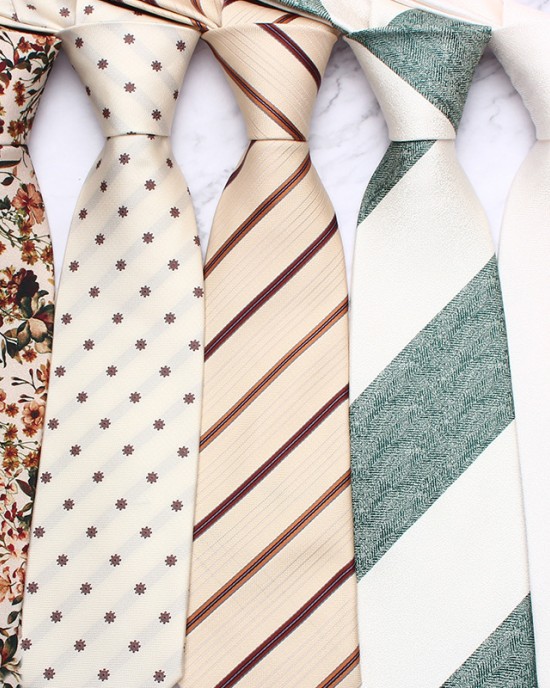 Polyester cashew flower classic men's 8cm tie, men's khaki business casual wedding dinner tie. Polyester cashew flower classic men's 8cm tie, men's khaki business casual wedding dinner tie.