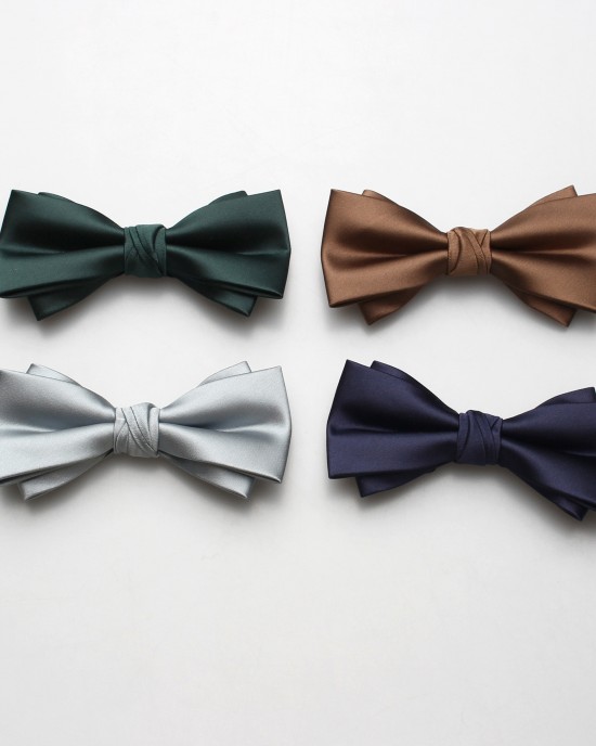 Solid-color men's polyester bow ties in stock, including multi-colored wedding groom and groomsmen bow ties and tie ties. Solid-color men's polyester bow ties in stock, including multi-colored wedding groom and groomsmen bow ties and tie ties.