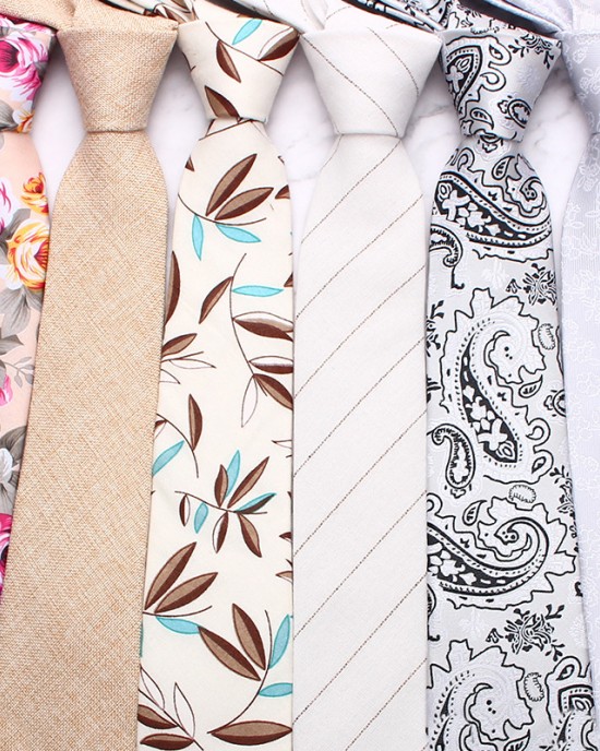 Polyester cashew flower classic men's 8cm tie, men's khaki business casual wedding dinner tie. Polyester cashew flower classic men's 8cm tie, men's khaki business casual wedding dinner tie.