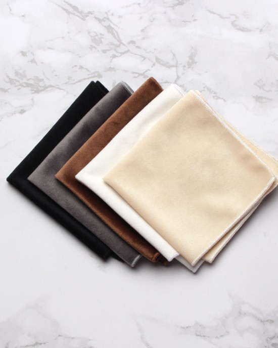 Velvet pocket squares, fashionable men's dress accessories, wedding party handkerchiefs, ready for wholesale from Shengzhou manufacturers. Velvet pocket squares, fashionable men's dress accessories, wedding party handkerchiefs, ready for wholesale from Shengzhou manufacturers.