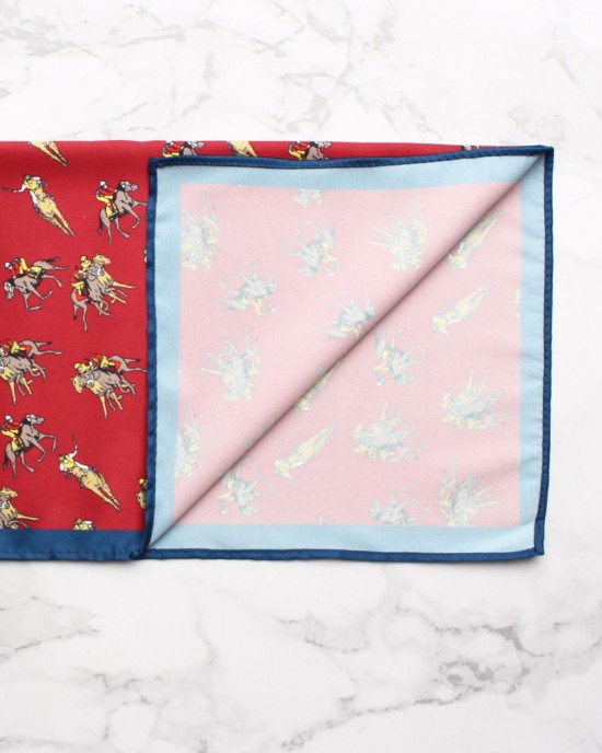 Various styles of polyester printed square handkerchiefs for casual suits and banquets. Shirt chest towels, handkerchiefs, and small squares in stock for wholesale.