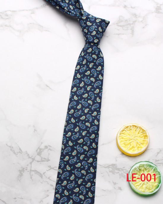 New 6.5cm men's Korean-style cotton fabric with exquisite cashew pattern, stylish and casual retro suit tie. New 6.5cm men's Korean-style cotton fabric with exquisite cashew pattern, stylish and casual retro suit tie.