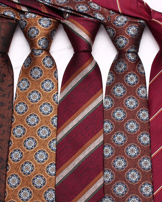 Leier's new coffee-colored ties, men's business, fashionable polyester hand-tied ties, available for wholesale in multiple colors.