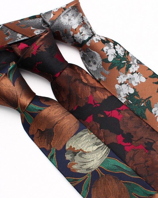 Lei'er ties, Korean-style, for men and women. Wedding ties with small, personalized patterns, 7cm narrow floral ties, available from manufacturers. Lei'er ties, Korean-style, for men and women. Wedding ties with small, personalized patterns, 7cm narrow floral ties, available from manufacturers.