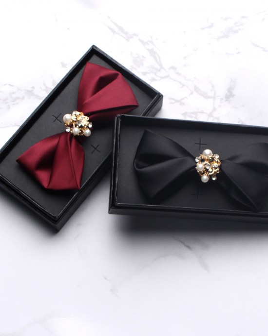Factory wholesale men's formal bow ties, stylish Korean-style bow ties for groomsmen and wedding bows. Factory wholesale men's formal bow ties, stylish Korean-style bow ties for groomsmen and wedding bows.