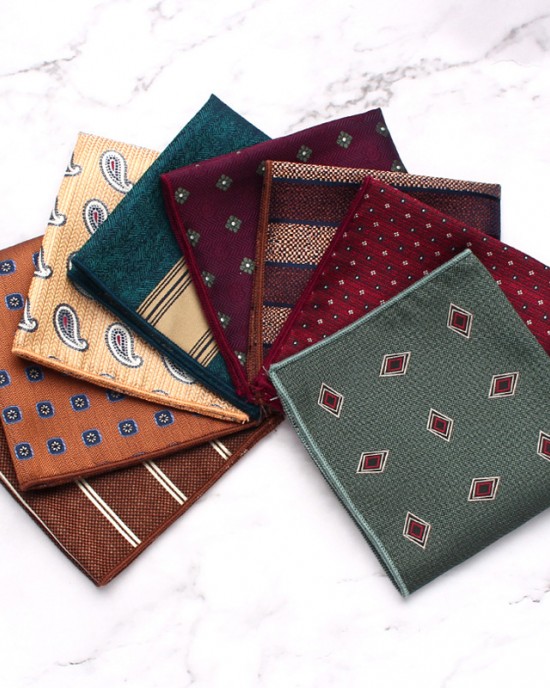 Men's suit, cashew flower pocket square, banquet, wedding photography, formal dress chest scarf, small square handkerchief, shirt pocket square. Men's suit, cashew flower pocket square, banquet, wedding photography, formal dress chest scarf, small square handkerchief, shirt pocket square.