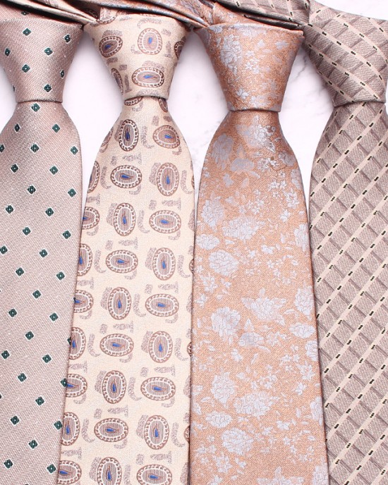 Polyester cashew flower classic men's 8cm tie, men's khaki business casual wedding dinner tie. Polyester cashew flower classic men's 8cm tie, men's khaki business casual wedding dinner tie.